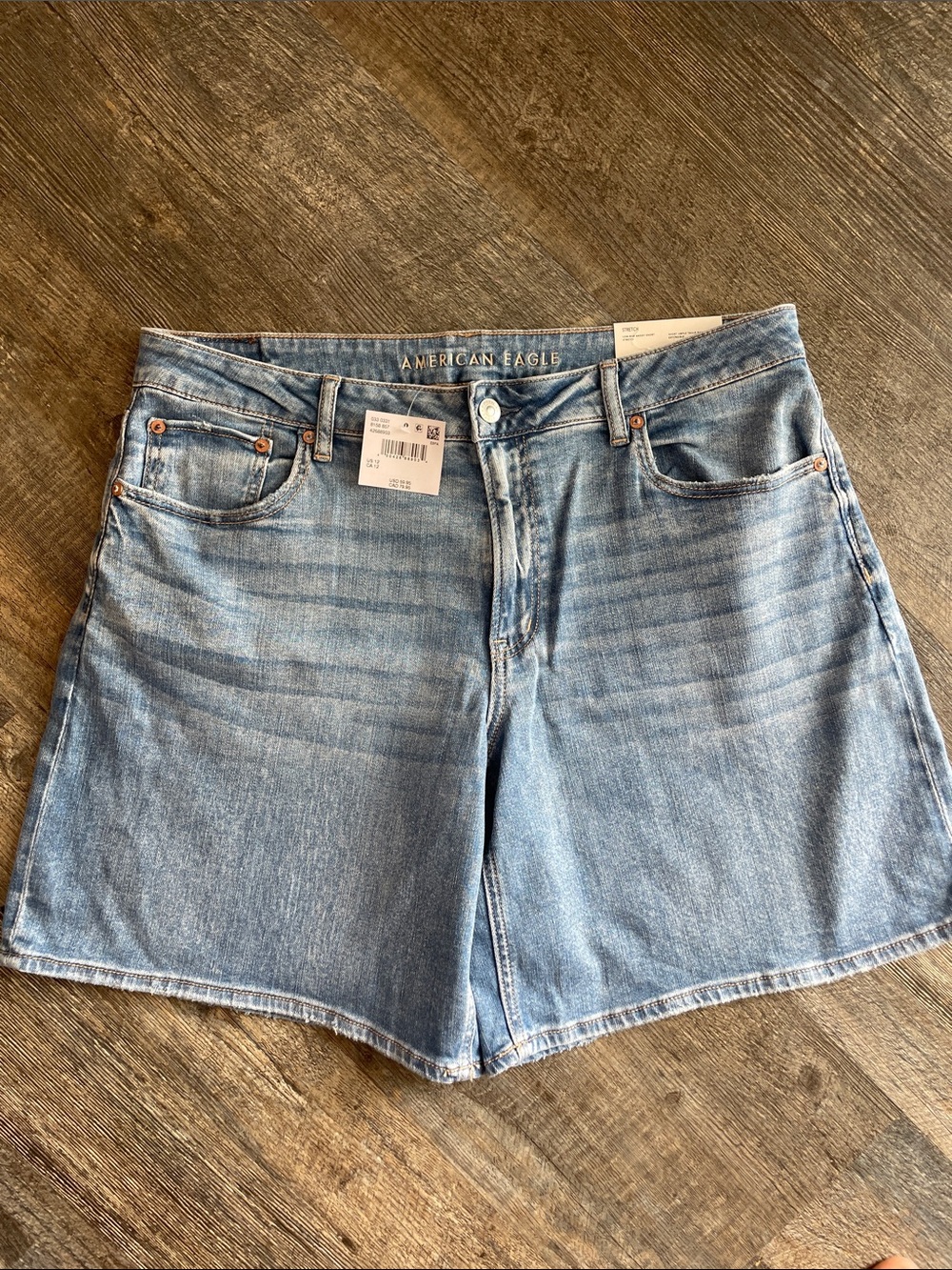 American Eagle Low-rise Baggy Short